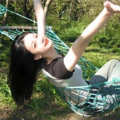 多梦女孩封面